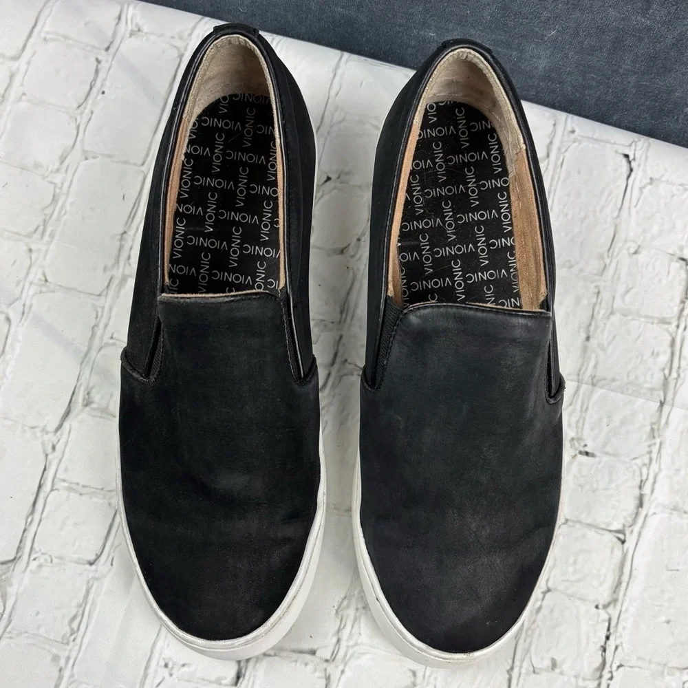 EUC Vionic Shoes Womens 7.5 Midi Loafers Black Suede Slip On Sneakers Casual